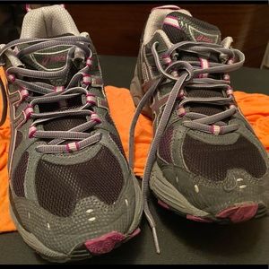 ASICS running sneakers size 9.5 woman’s